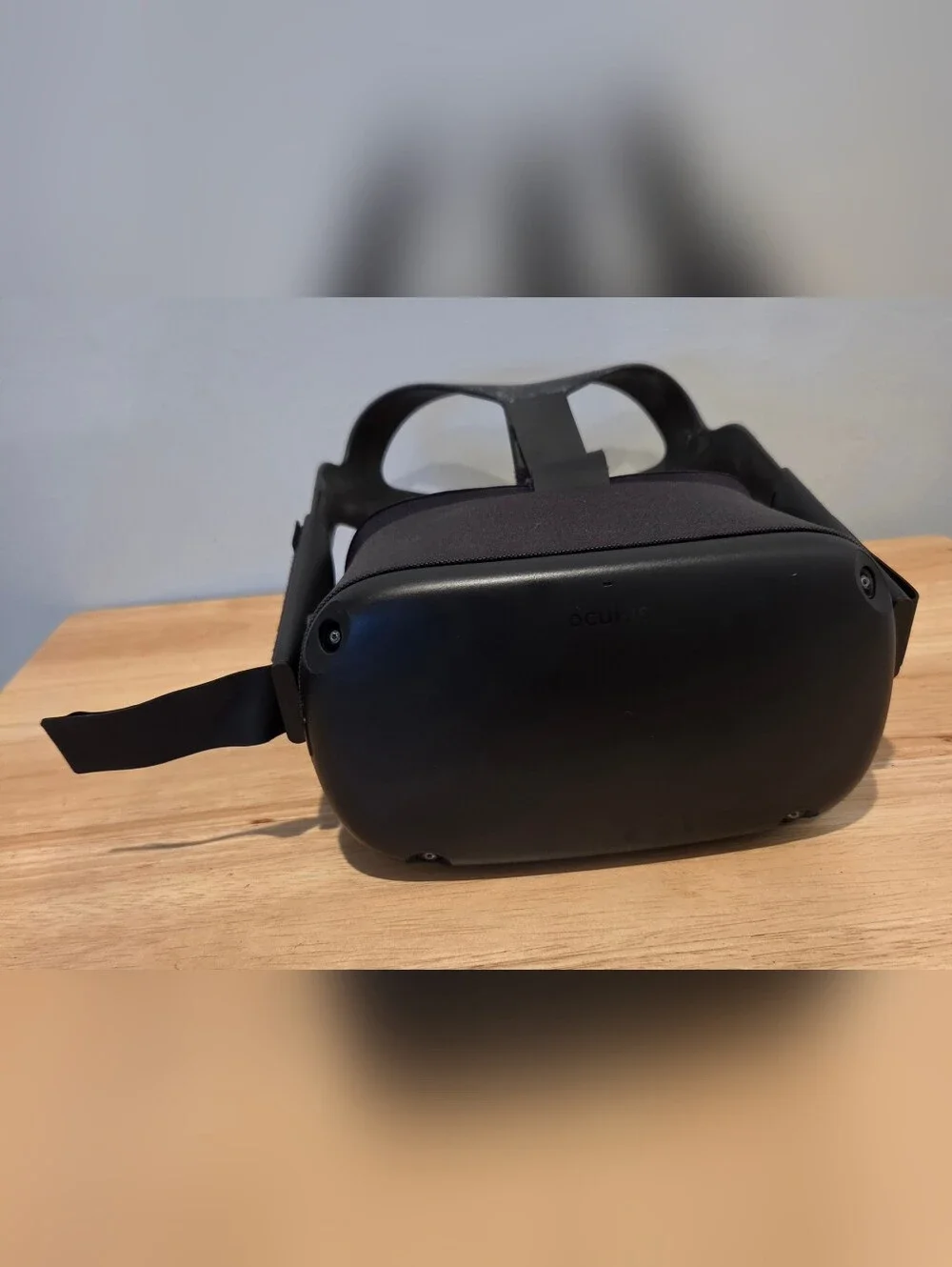 Oculus Quest 128GB All-in-One VR Headset, Controllers & Case (MH-B) TESTED